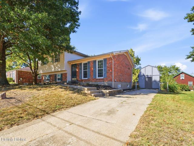 House for sale in Jeffersontown, Jefferson County