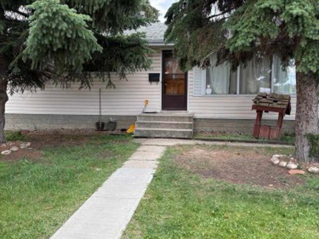 House for sale in Edmonton