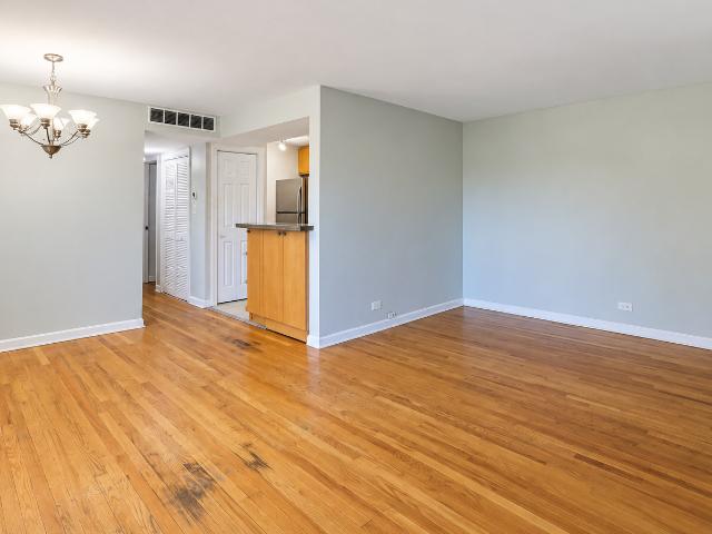 Condo for sale in Wilmette, Cook County