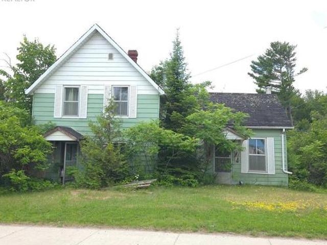 House for sale in Addington Highlands, Ontario