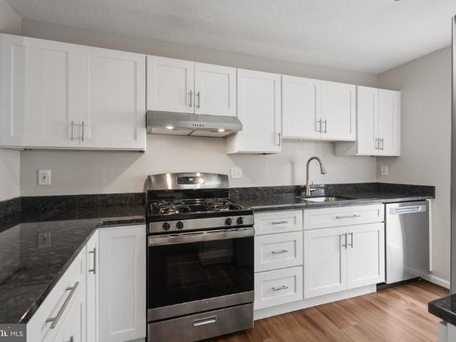 Condo for sale in Oakton, Fairfax County
