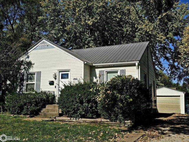 House for sale in Oskaloosa, Mahaska County