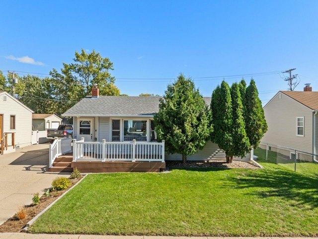House for sale in Upper Brooklyn, Minot