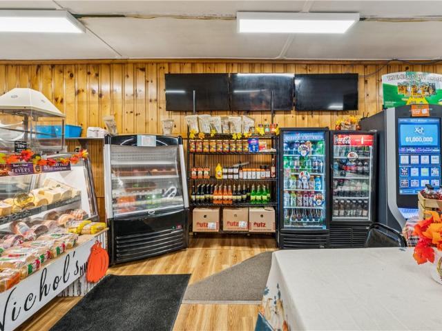 Commercial for sale in Doctor Heights, Monaca