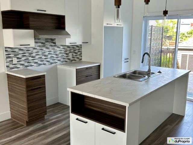 House for rent in Brompton–Rock Forest–Saint-Élie–Deauville, Sherbrooke