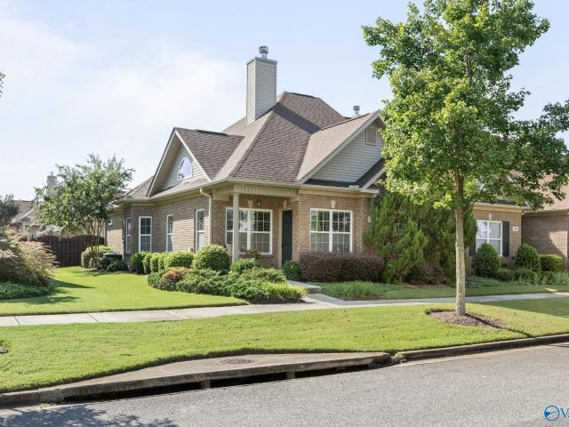 Townhouse for sale in Huntsville, Alabama
