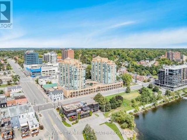 Condo for sale in Downtown Barrie, Barrie