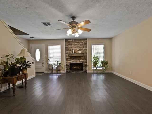 Townhouse for sale in Houston