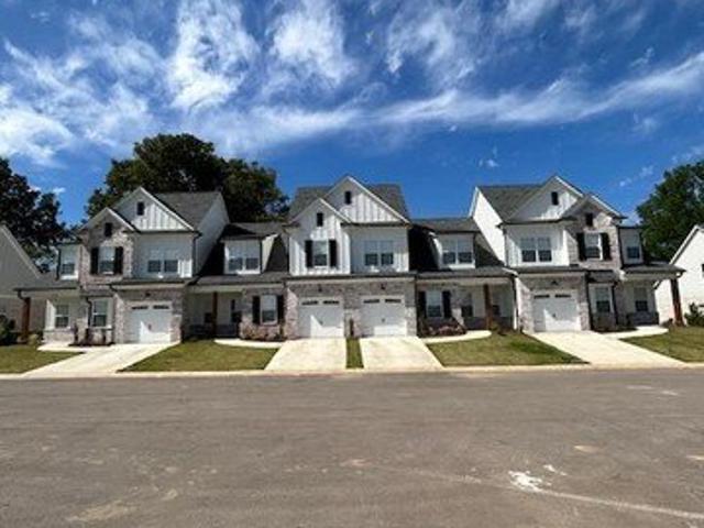 Townhouse for sale in Southaven, Mississippi