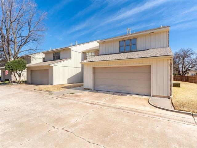 Condo for sale in Clinton, Oklahoma