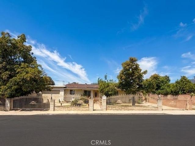 House for sale in San Fernando, California