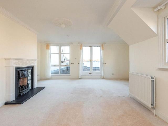 Apartment for rent in Marchmont, Scotland