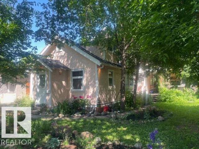 House for sale in Wedgewood, Alberta