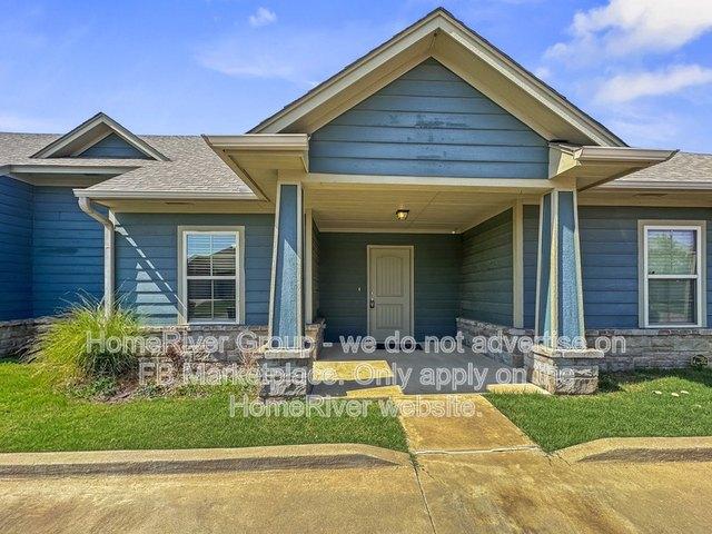 Townhouse for sale in Oklahoma City, Oklahoma