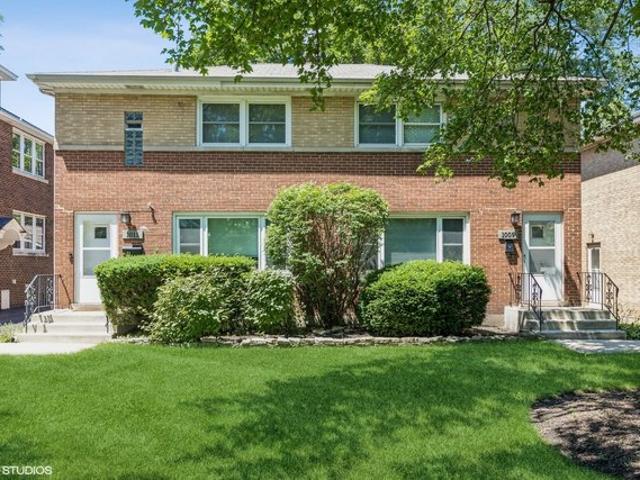House for sale in La Grange, Illinois