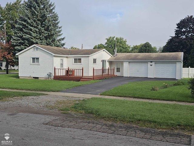 House for sale in Owosso, Shiawassee County