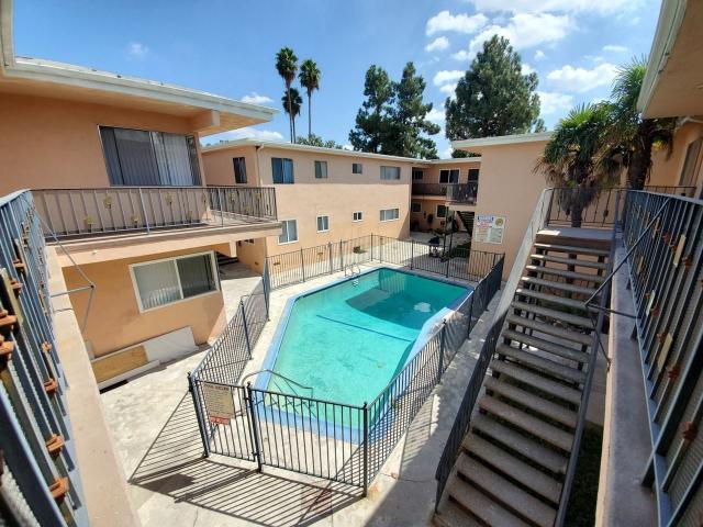 Apartment for rent in Canoga Park, California