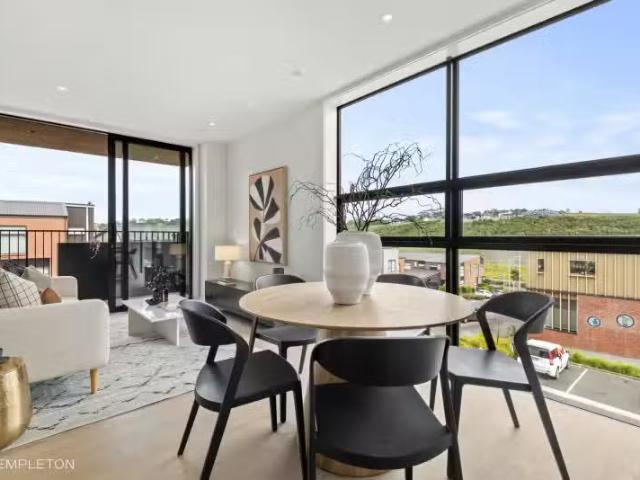 House for sale in Paremoremo, Oroua County