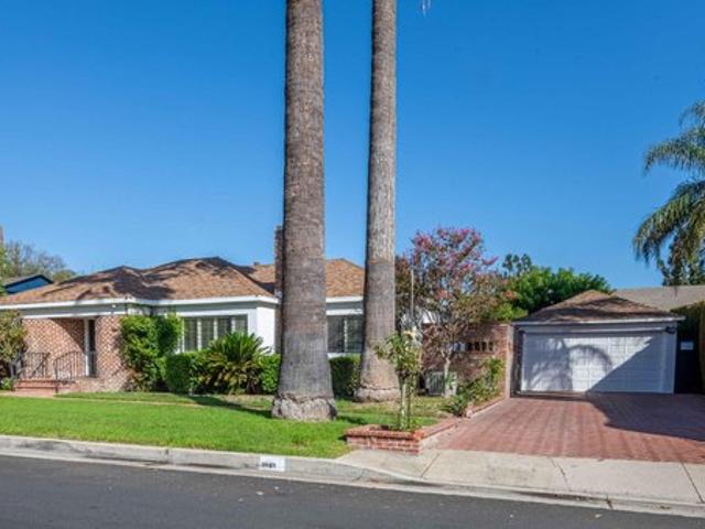 House for sale in Toluca Lake, Los Angeles