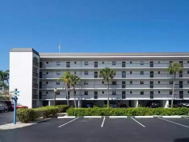 Condo for sale in Naples Condo for sale in Naples