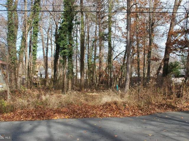 Land for sale in Annapolis, Maryland