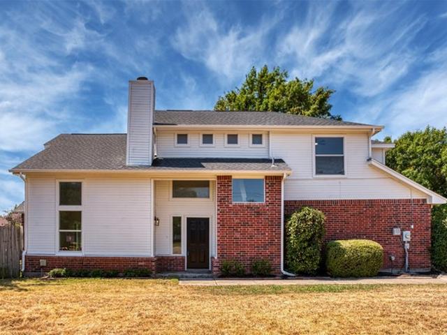 House for sale in Arlington, Tarrant County
