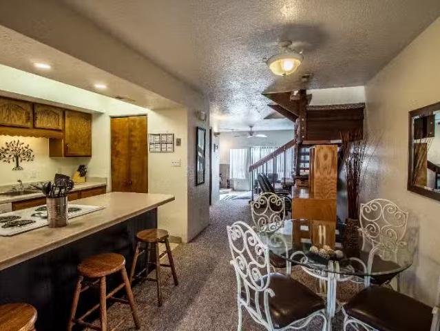 Condo for rent in Farmington