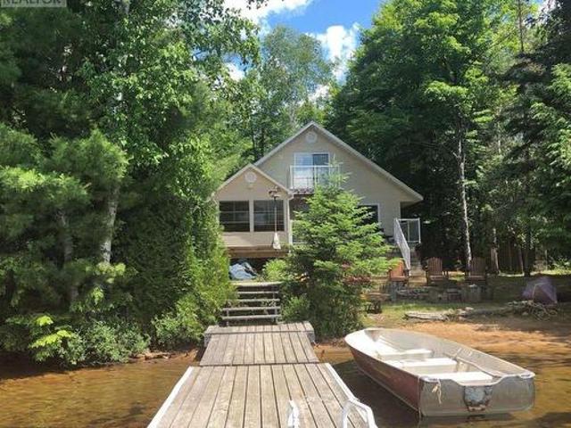House for sale in Algonquin Highlands, Ontario