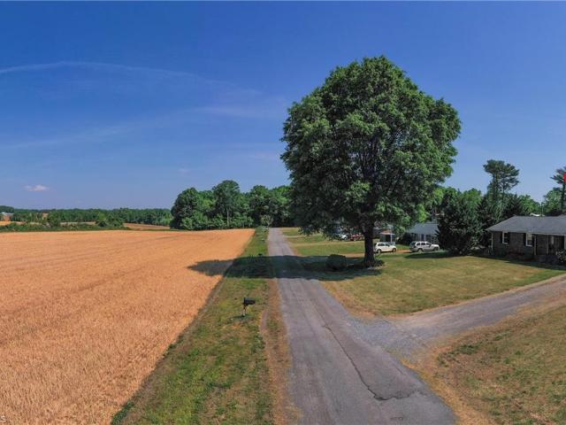 House for sale in Yadkinville, North Carolina