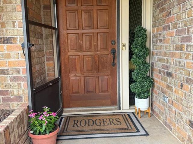 House for sale in Glen Rose, Texas