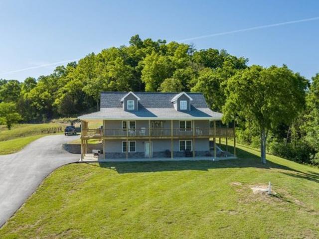 House for sale in Albany, Kentucky