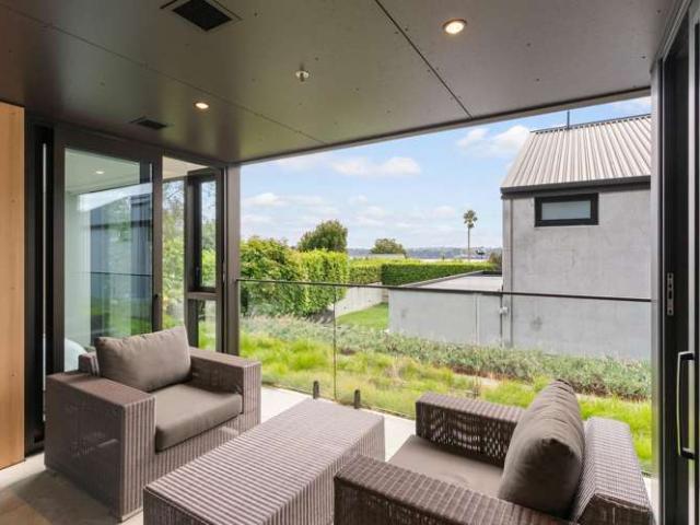 Apartment for sale in Herne Bay