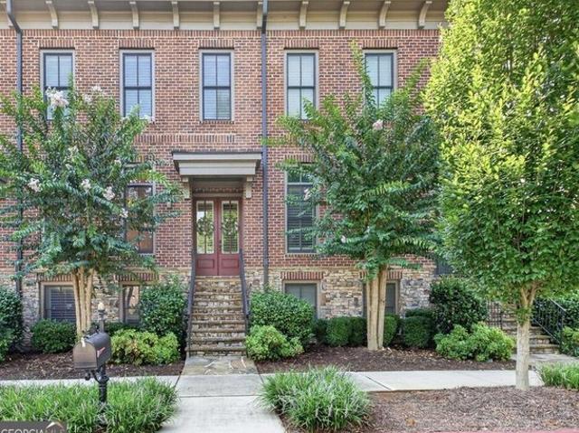Townhouse for sale in Roswell, Georgia