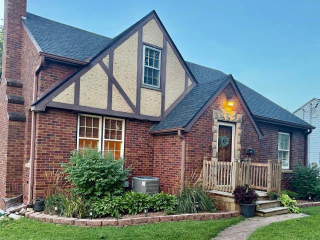 House for sale in Mahaska, Iowa