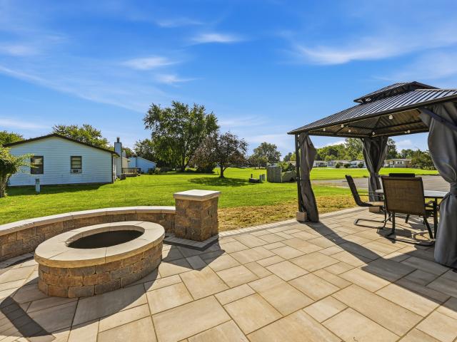 House for sale in Dekalb, Illinois