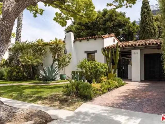 House for rent in North Hollywood