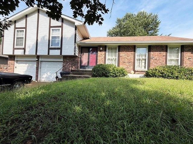 House for sale in Blue Springs, Missouri