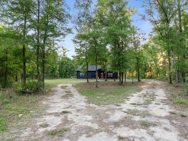 House for sale in Archer, Florida