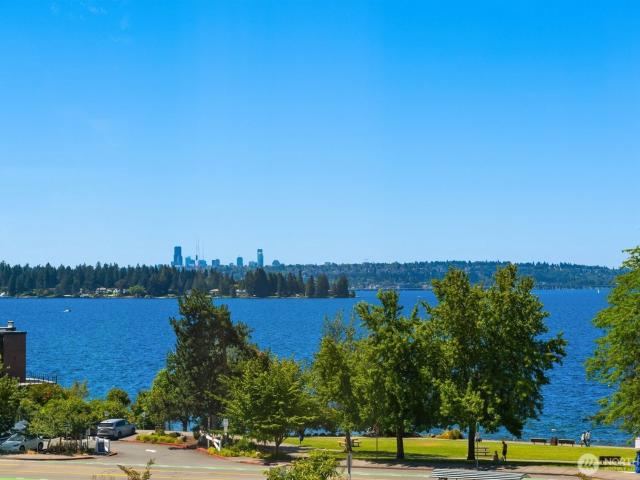Townhouse for sale in Kirkland, Washington