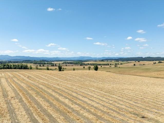 Farm for sale in Oregonia