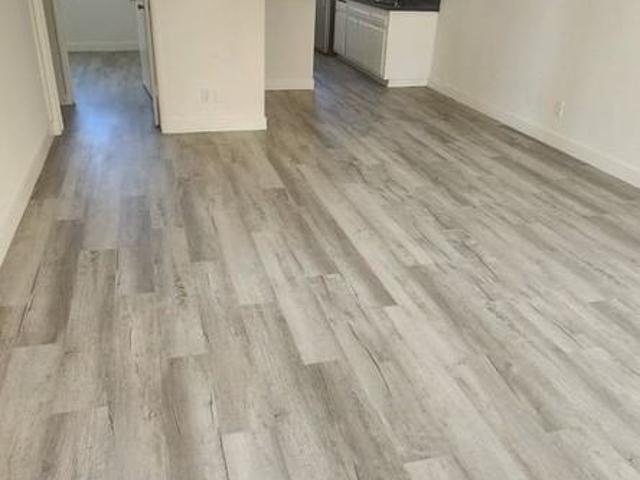 Apartment for rent in Canoga Park, California