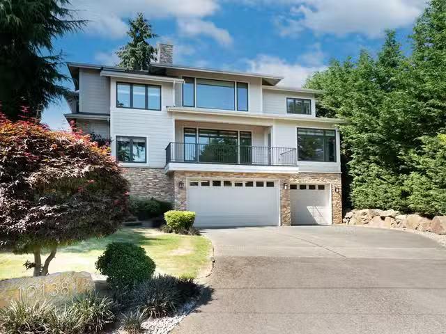 House for rent in Bellevue