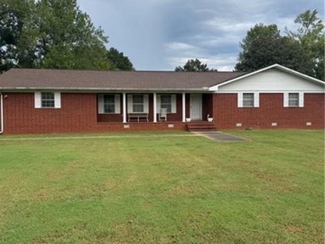 House for sale in Dover, Pope County