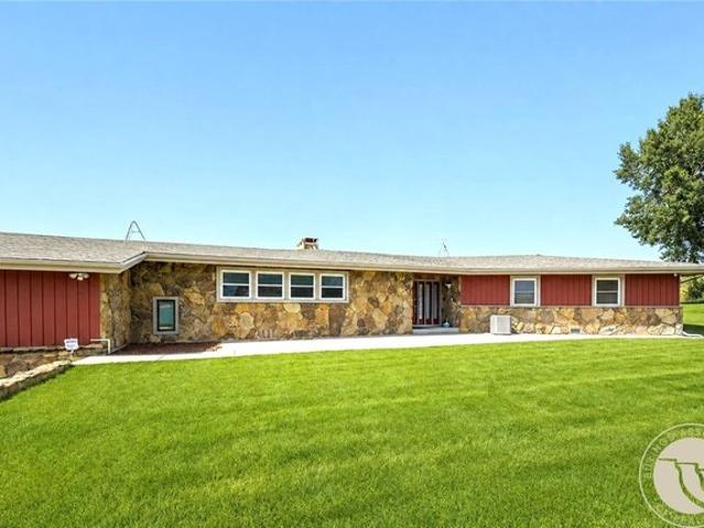 Farm for sale in Joliet, Montana