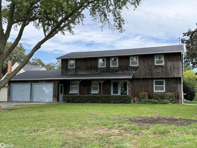 House for sale in Humboldt, Iowa