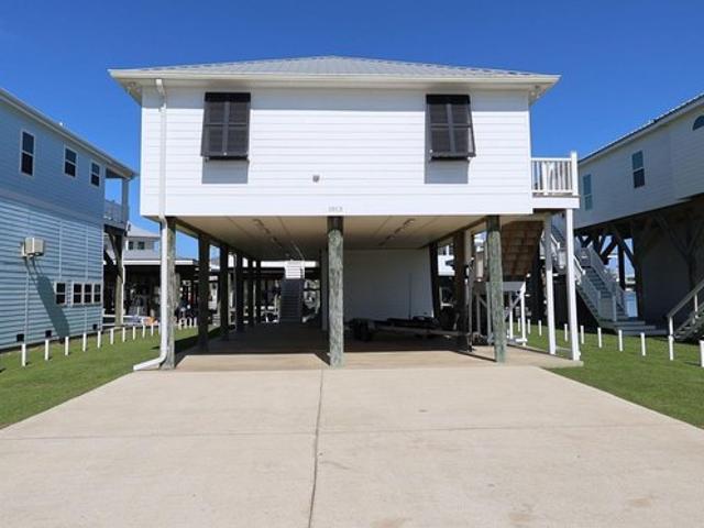House for sale in Grand Isle, Louisiana