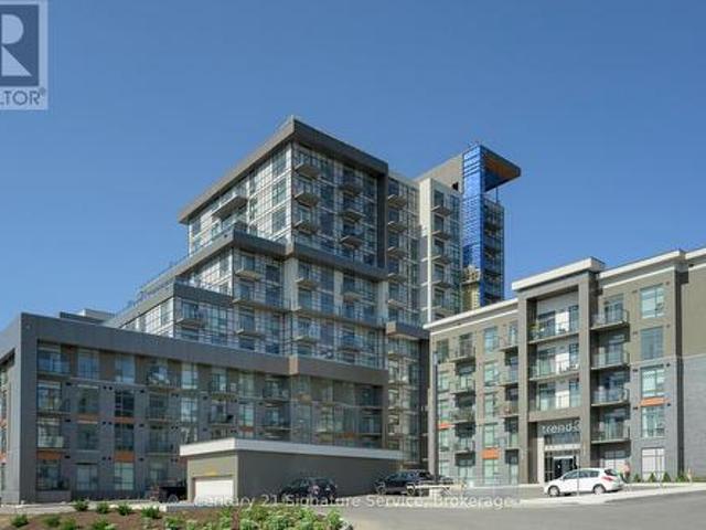 Condo for sale in Ancaster, Ontario