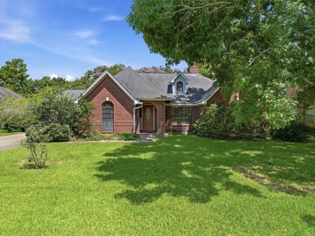 House for sale in Friendswood, Texas