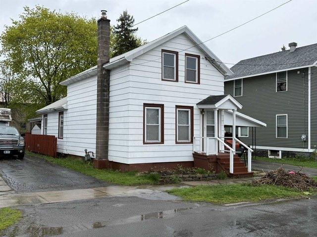 House for sale in Ogdensburg, New York