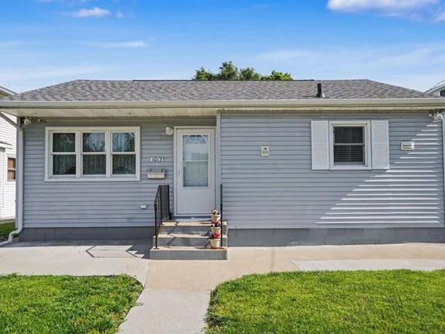 House for sale in Waterloo, Iowa